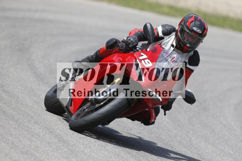 /27 12.06.2025 Ducati Schweiz Trackday Warmup  ADR/blau-bleu/19-2